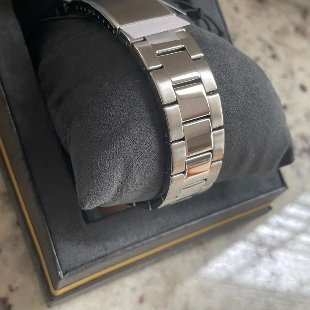 Bulova Men’s Classic Silver Watch with Blue Dial Style 96A228 BRAND NEW IN BOX - Picture 7 of 8